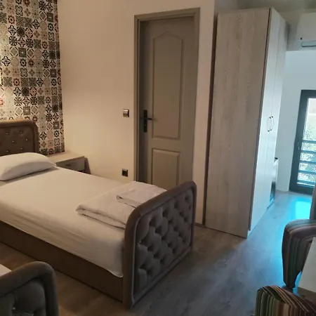 Lodge Ub Prenociste *